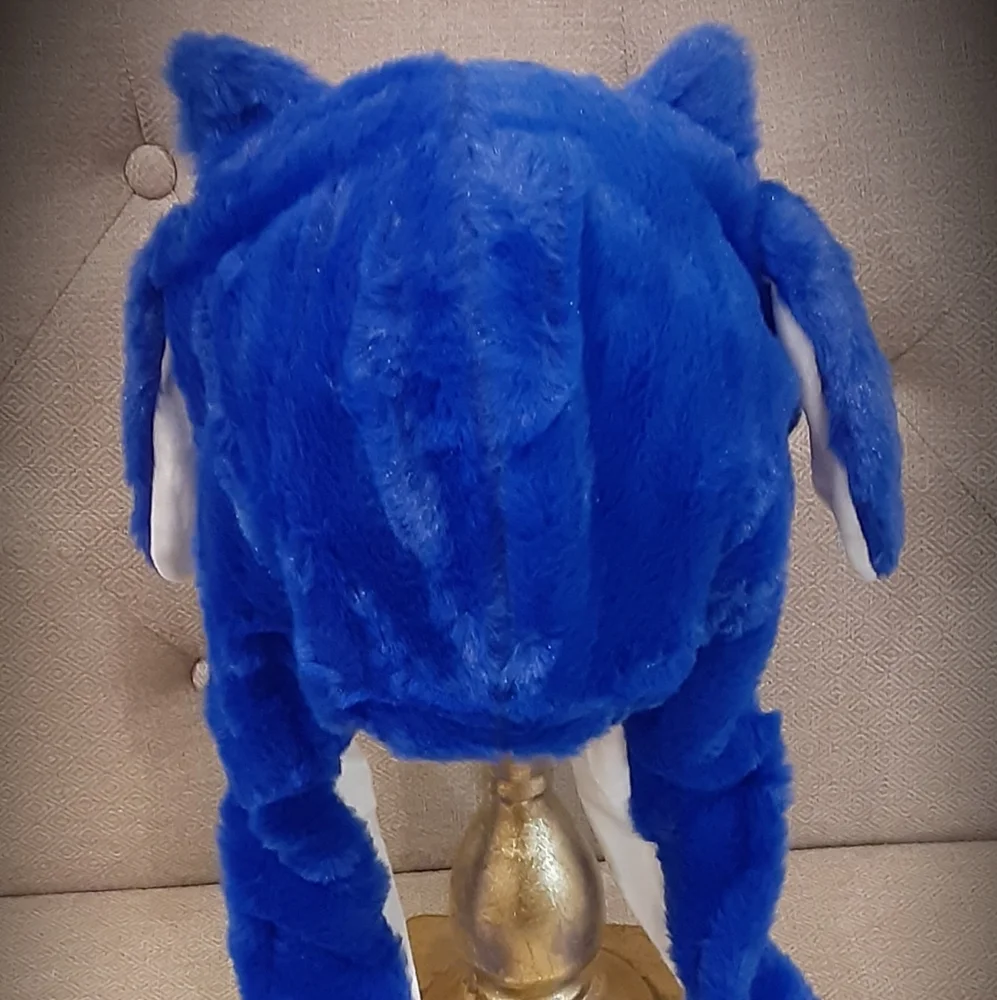 Sonic The Hedgehog Ear Jumping Light up Plush Hat - Picture 2 of 3